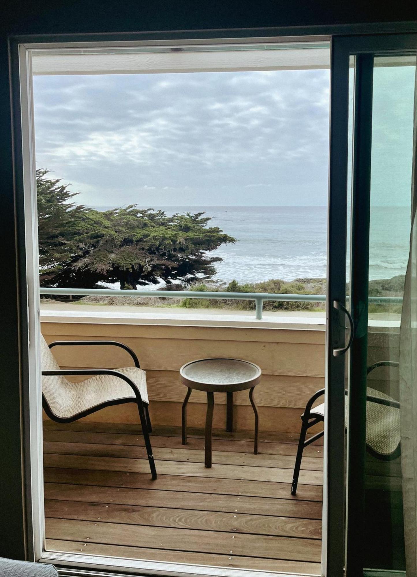 Cambria Landing Inn And Suites Eksteriør billede